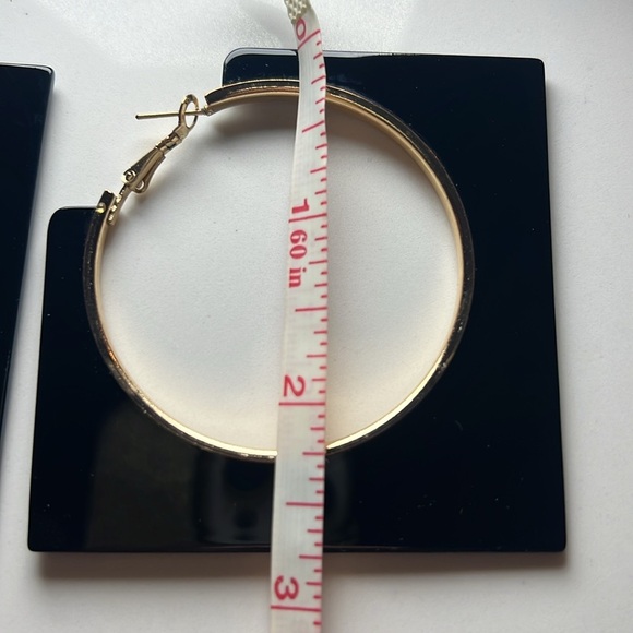 GEOMETRIC Square Earrings - Picture 5 of 6